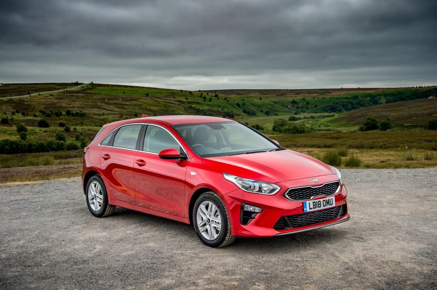  Kia Ceed 2018 года  (UK) (фото 1 из 30)